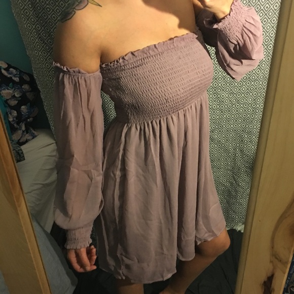 Dresses & Skirts - Off the shoulder dress